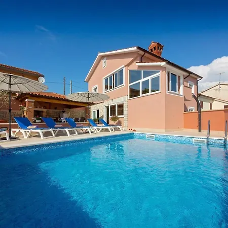 Petra Villa *