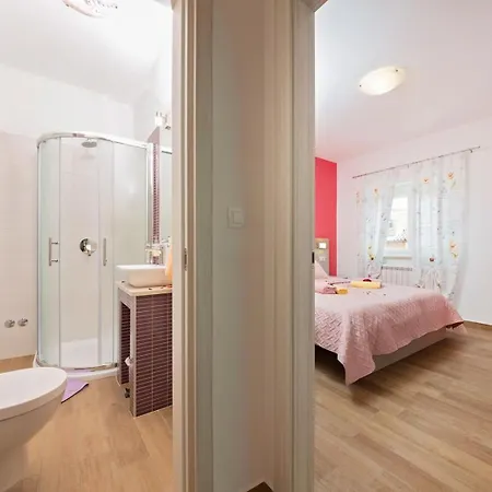 Petra Villa Kaštelir